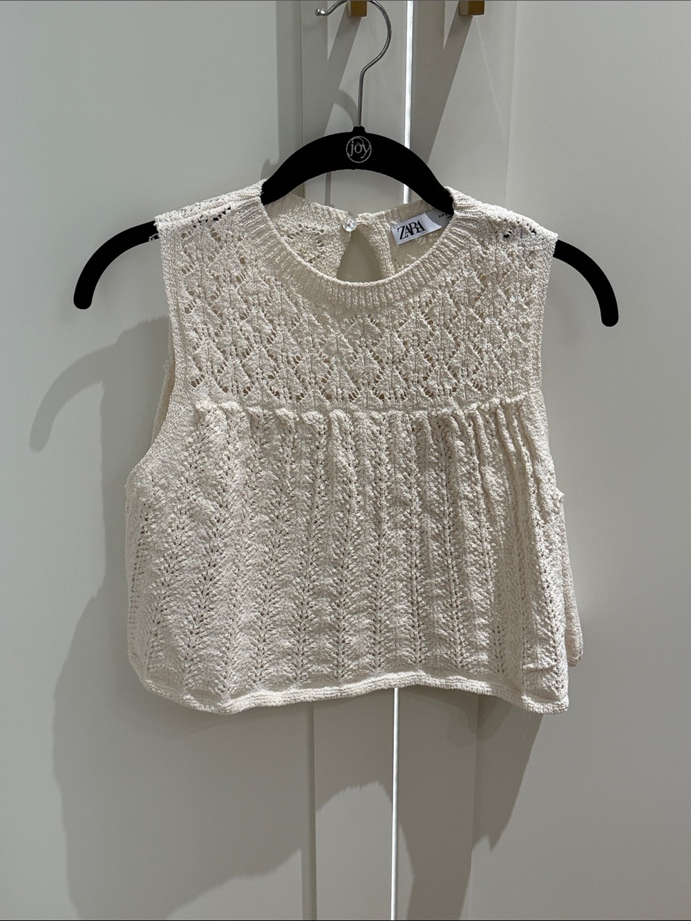 ZARA Cream Openwork Knit Sleeveless Cropped Top